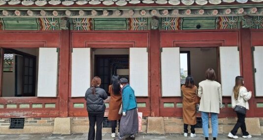 창덕궁 내 창과 문 활짝 열린다…평소 볼 수 없던 내부 관람 가능