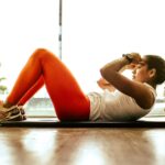 근육 건강, 일상 속 작은 변화가 만든다 woman exercising indoors